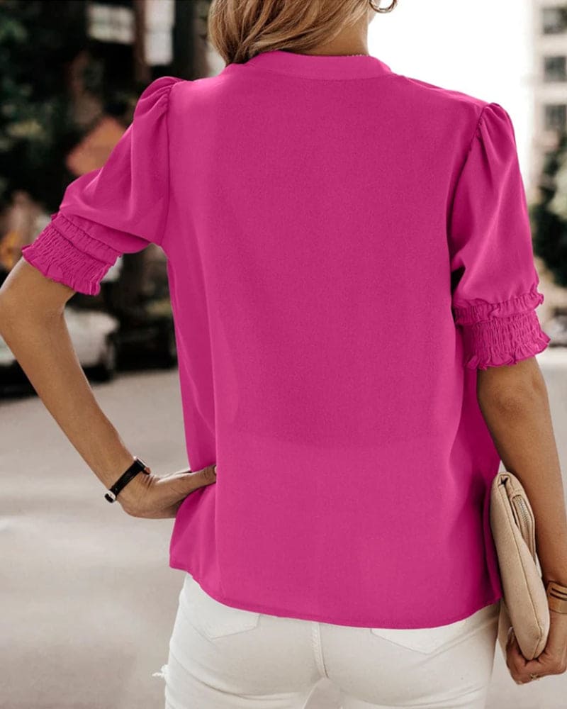 Flore™ - Blouse met korte mouwen en een V-hals