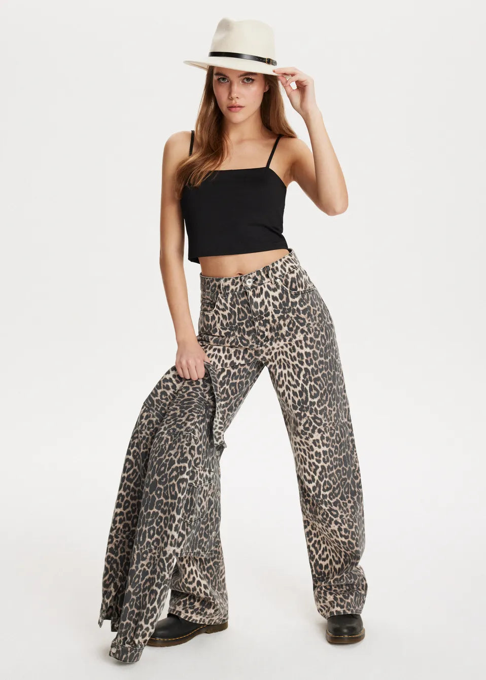 Kim™ - Leopard Denim Straight Jeans