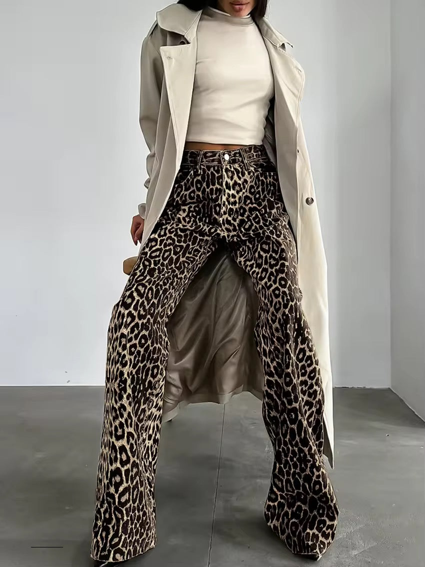 Kim™ - Leopard Denim Straight Jeans